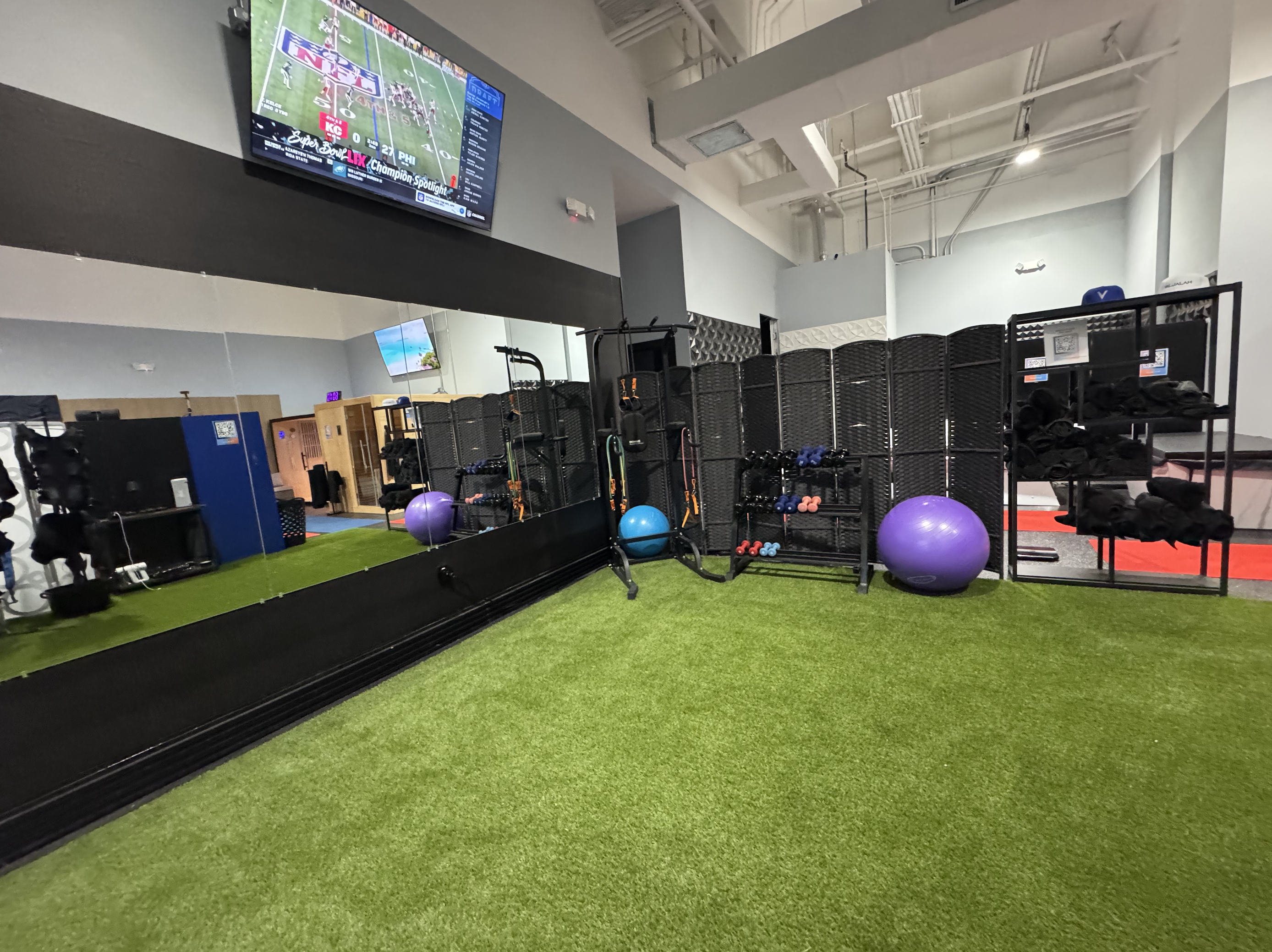 EMS Studio valjalah Miami Beach 